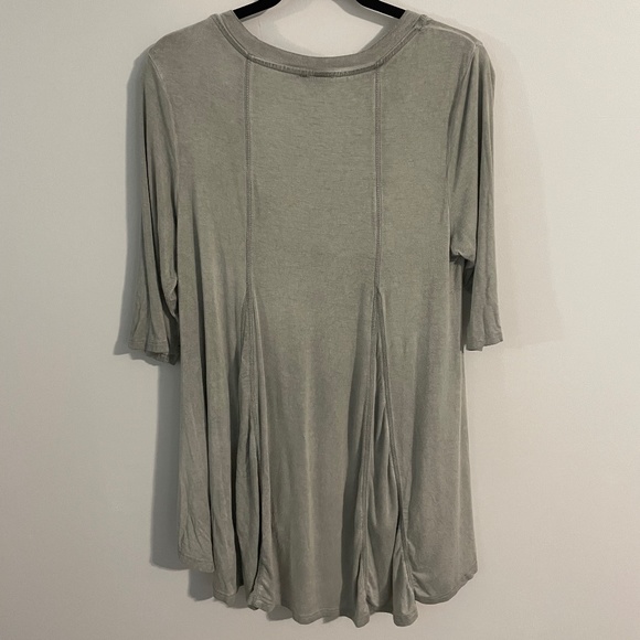 5 for $20: Saint Tropez West shirt - Picture 6 of 8